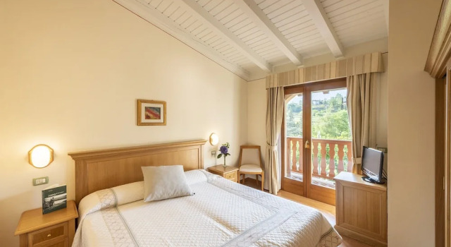 Полулюкс Residence Pineta Campi