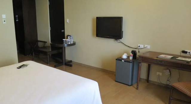 Camera Superior Summit Ridge Tagaytay - Newly Renovated