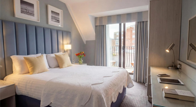 Двухместный номер Standard с балконом Best Western Plus The Connaught Hotel and Spa