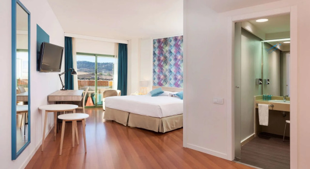 Hotel Guadalajara and Conference Center, Affiliated by Meliá, Забронировать Отель Отели Гвадалахары с парковкой, рядом с Пантеон герцогини Севильской, Парковка