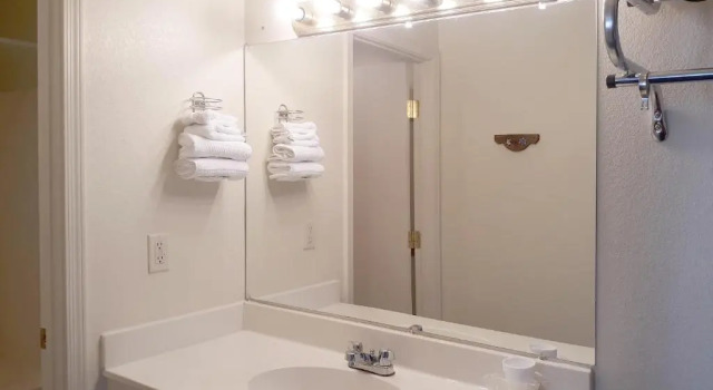 Люкс Deluxe Budget Host Inn Tombstone
