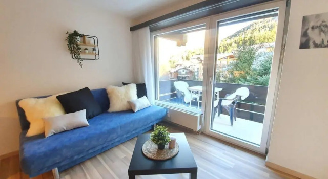 Bright renovated studio - 1 min from the slopes!, Boek Hotel Saas-Fee 