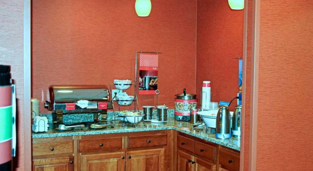 Четырёхместный люкс Hampton Inn Waterville