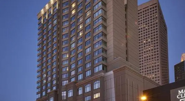 Номер Superior The Lofton Hotel Minneapolis, Tapestry Collection by Hilton