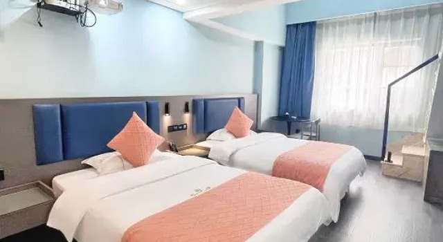 Семейный люкс Fangchenggang Haijin Fashion Hotel (North High-speed Railway Station)
