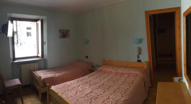 Трёхместный номер Economy с красивым видом из окна Albergo Ristorante Sole