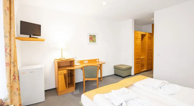 Двухместный номер Standard Hotel garni Zwickau-Mosel