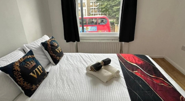 London-2br-sleeps6-skysports-netflix-disneyplus