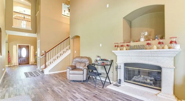 Patio, BBQ & Yard: Family Retreat in Pearland, Buchen Sie Hotel Pearland Texas Gulf Coast