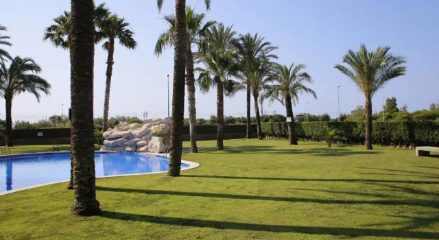 At075 Nova Torredembarra, Varaa Hotelli Hotellit Tarragonès uima-altaalla, Uima-allas