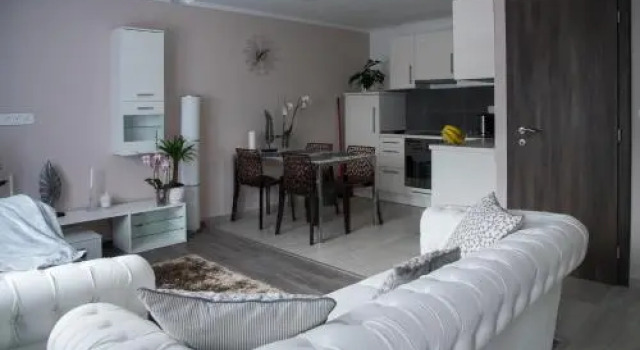 Orchidea Apartman, Rezervovat Apartmán Balatonkenese 