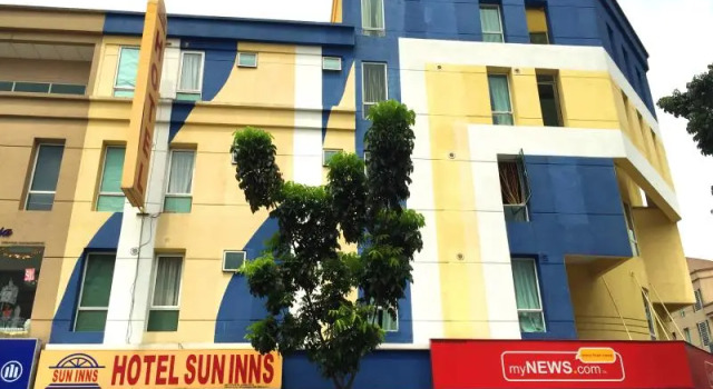 Кровать в общем номере Sun Inns Hotel Kota Damansara Near Hospital Sungai Buloh