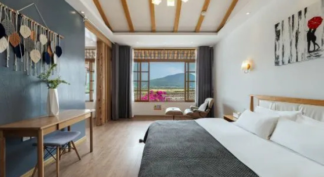 Семейный люкс Deluxe c 1 комнатой Daoxiang Light Luxury View Inn (Tengchong Heshun Ancient Town Branch)