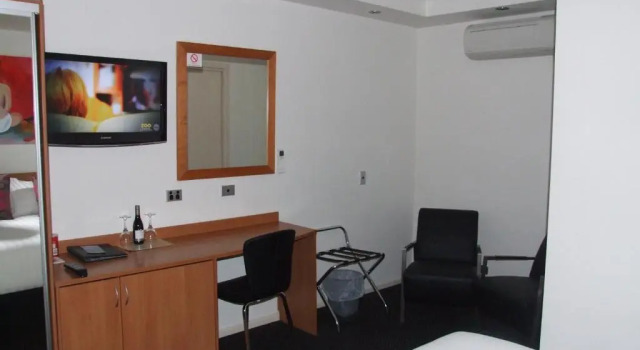 Номер Superior ibis Styles Broken Hill