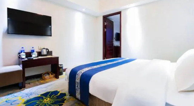 Люкс Ruo'ergai Kaidefeng Hotel