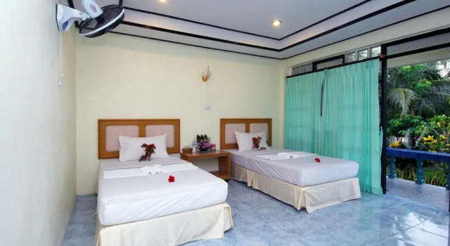 Двухместный номер Standard с балконом и с красивым видом из окна Sea Sun Bungalow