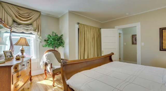 Коттедж с 4 комнатами Danville Retreat w/ Hot Tub & Cozy Fireplace!