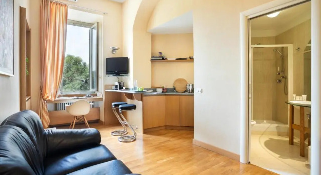 Dynasty Suites Downtown Apartments