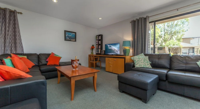 Condo 105 at Horizons Golf Resort - Salamander Bay NSW