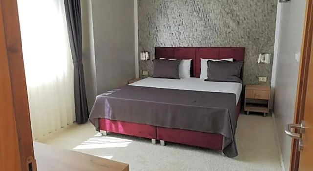 Апартаменты Terra Europe Brontes Hotel