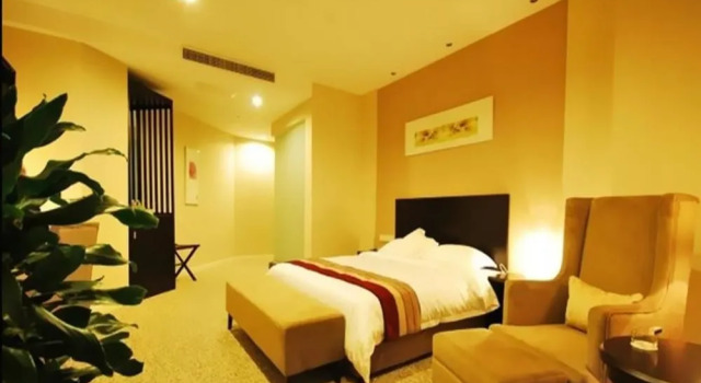 Chengdu Jinyi Hotel
