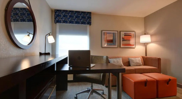 Люкс Hampton Inn Anderson