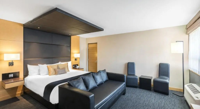Двухместный люкс Executive Ramada Plaza by Wyndham Prince George