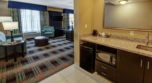 Hampton Inn & Suites Clarksville, Забронировать Отель Кларксвилл Теннесси