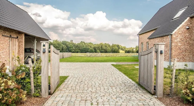 Peaceful Peer Holiday Home, Забронировать Отель Пэры Limburgse Kempen
