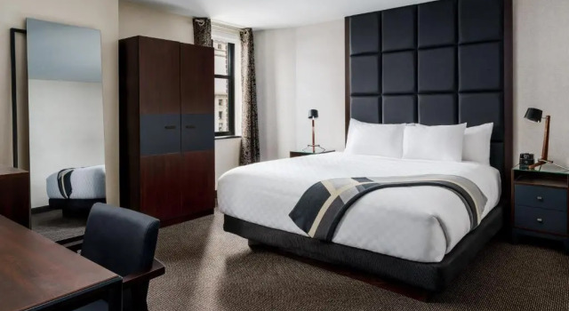 Двухместный полулюкс Joinery Hotel Pittsburgh, Curio Collection by Hilton