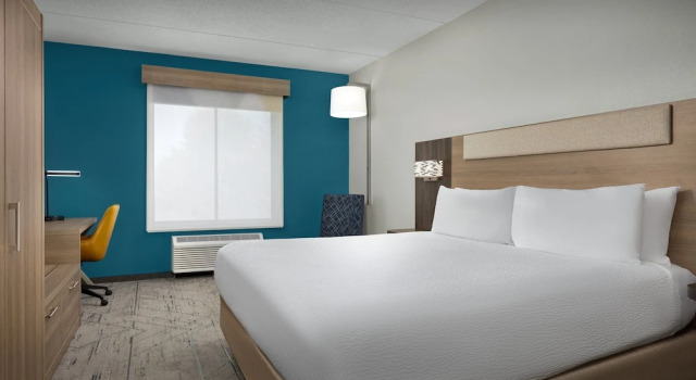 Двухместный номер Standard Holiday Inn Express Hotel & Suites Greensboro - Airport Area by IHG