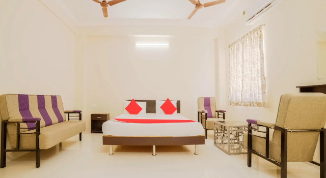 Люкс OYO 79539 Lemonade Suites