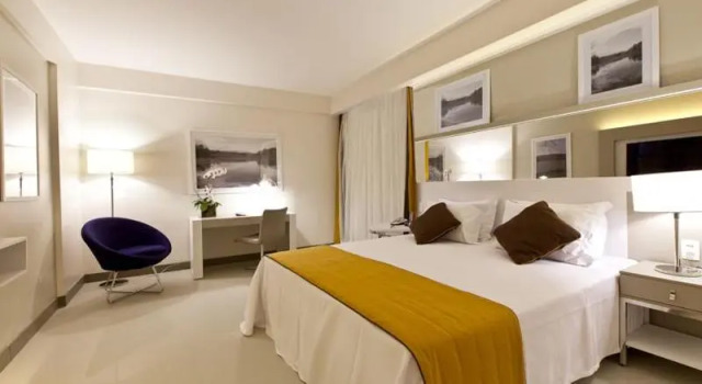 Двухместный номер Superior с балконом Esuites Lagoa Santa