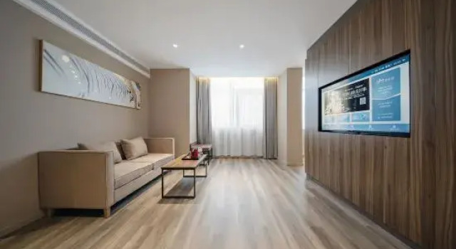 Люкс Home Selection Hotel  Yantai South Station Guoxin Home Expo Center Store