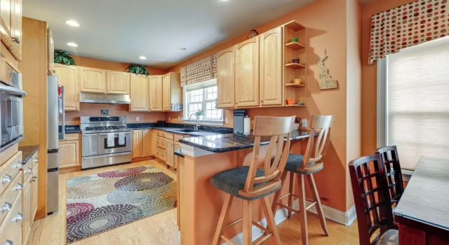 Коттедж 2 Mi to Bethany Beach! Spacious Family Retreat