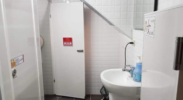 Pat în dormitor Checheng Backpackers Hostel