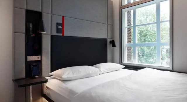 Двухместный номер Standard citizenM Rotterdam