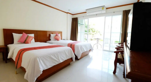 Номер Standard с балконом и с красивым видом из окна Phu View Talay Resort