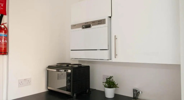 Студия 2 Minutes from Drumcondra Station