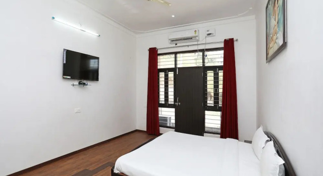 OYO 9777 Home Duplex Studio Airport Road, Забронировать Отель Отели штата Раджастхана 3 звезды, 3*