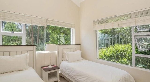 3 Oaklands on the Knoll, Reservar Hotel Hotéis em Knysna com estacionamento, Estacionamento