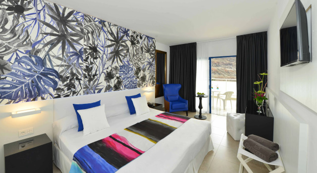Hotel LIVVO Costa Taurito & Aquapark, Забронировать Отель Моган Гран-Канария