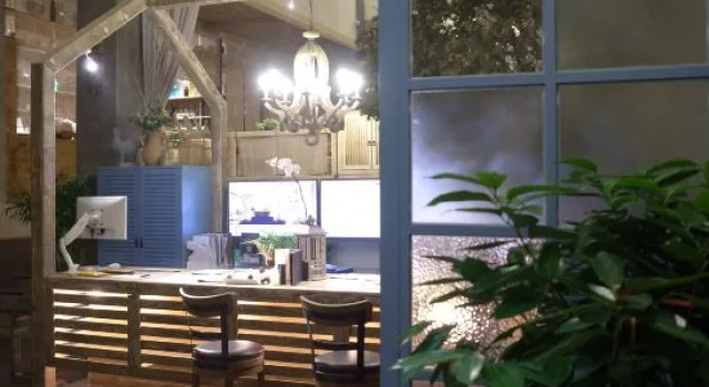 Rootroom Life Hotel