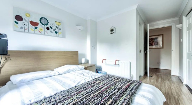 Comfortable Apartment Next To Holyrood Park, Забронировать Апартаменты/квартира Апартаменты Эдинбурга, рядом с Холирудское абатство, Апартаменты/квартира