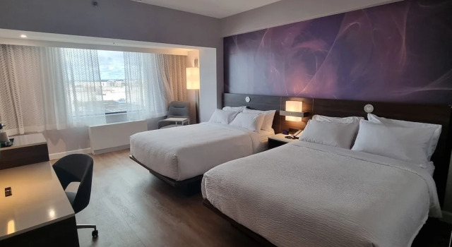 Четырёхместный номер Standard Armon Plaza Montreal Airport