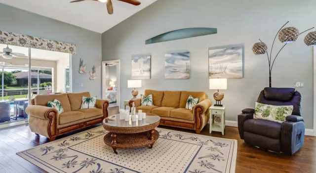 1320 SE 5th Ter, Забронировать Апартаменты/квартира Кейп-Корал Southwest Florida, рядом с Lee Health Women's Health