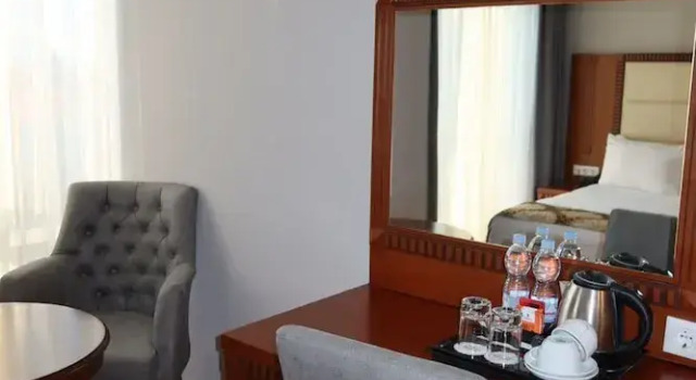 Двухместный номер Standard с балконом Era Palace Batumi