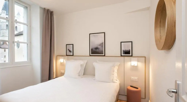 Апартаменты c 1 комнатой ROYAL Annecy Apparthôtel