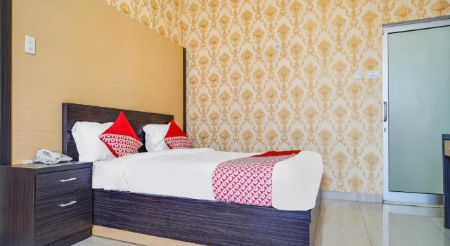 Семейный люкс Capital O 540 Esther Hotel