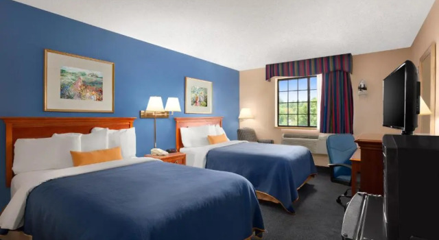 Номер Deluxe Days Inn by Wyndham Keene NH